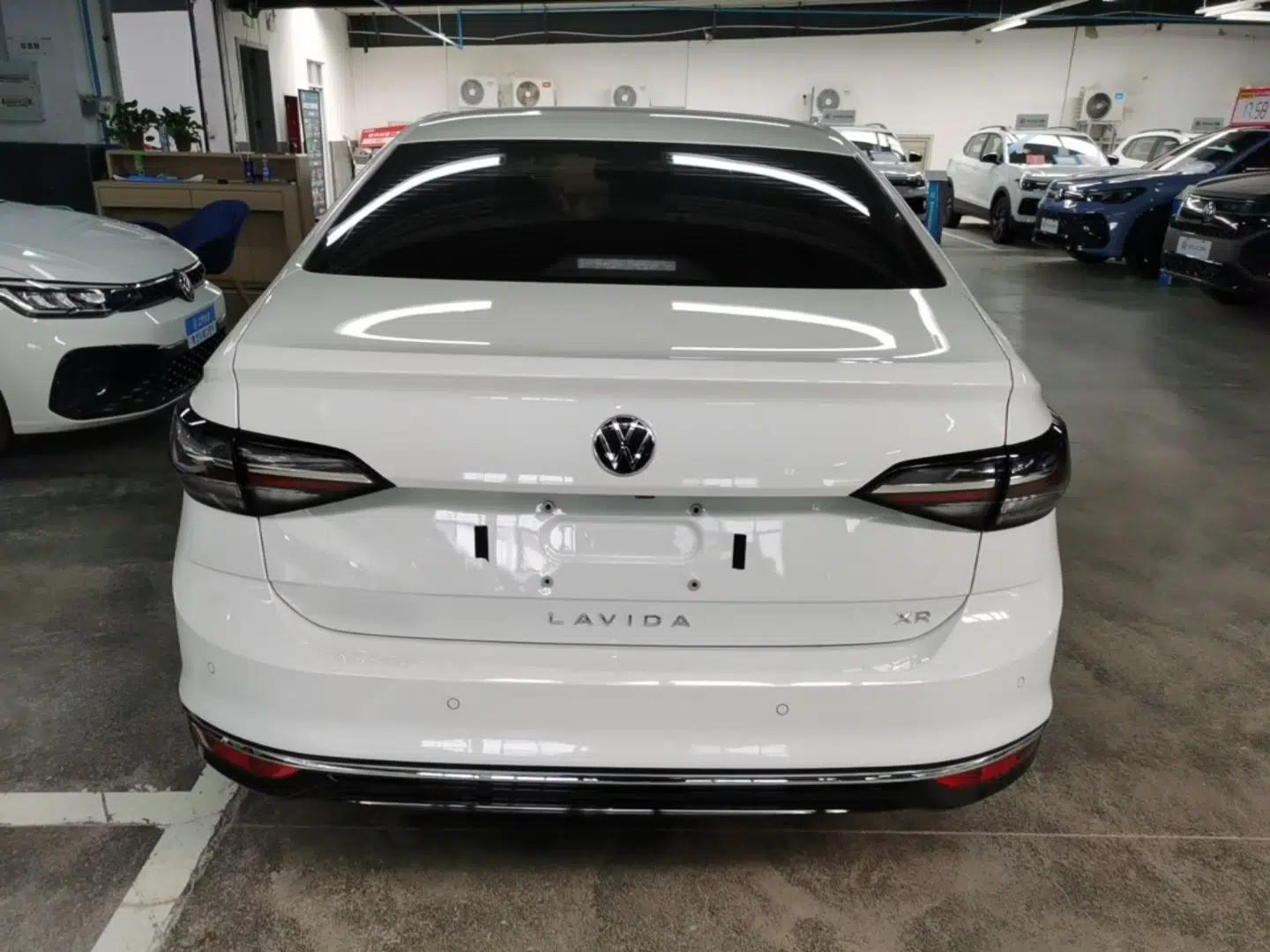 Volkswagen Lavida 2025 New Sharp 1.5L Outstanding New Vision Edition — миниатюра 5