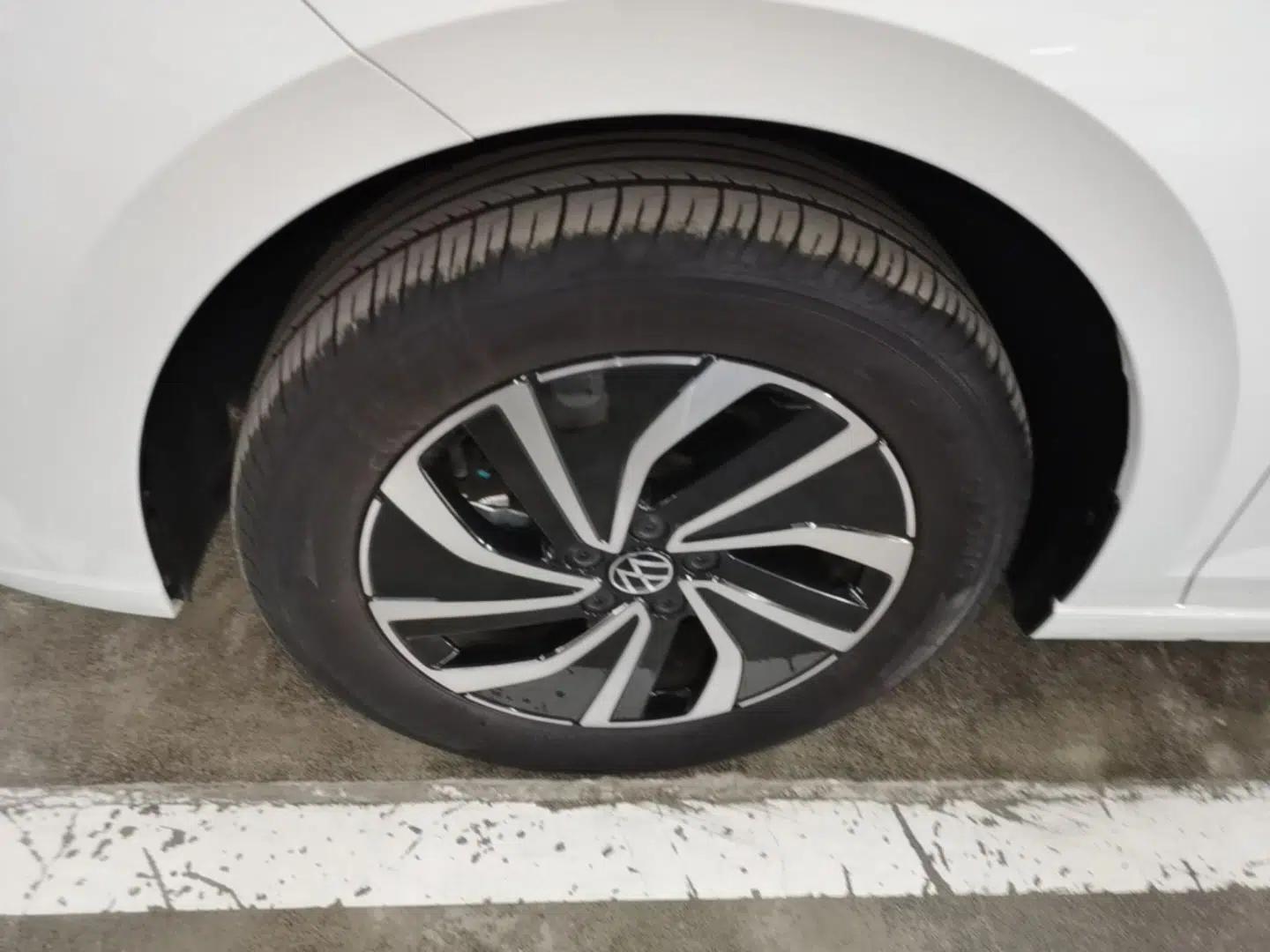 Volkswagen Lavida 2025 New Sharp 1.5L Outstanding New Vision Edition — миниатюра 8