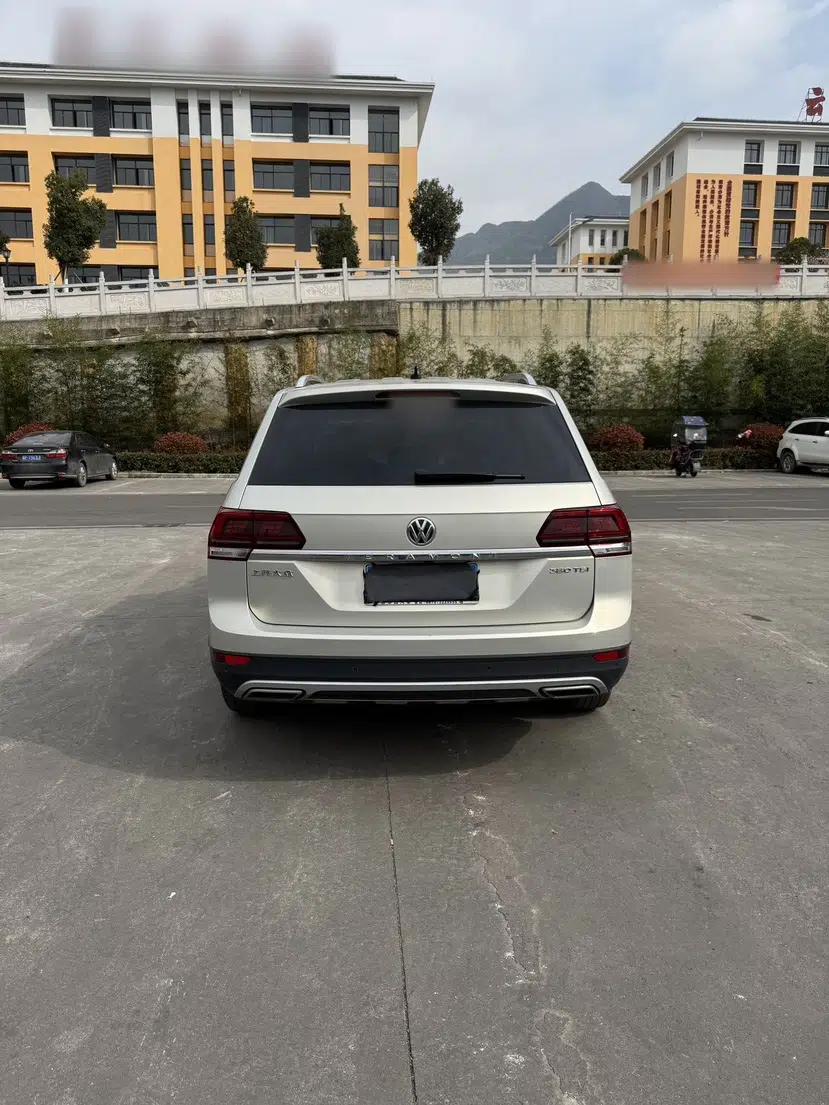 Volkswagen Teramont 2019 380TSI Four-Wheel Drive Comfort Edition China V Standard — миниатюра 4