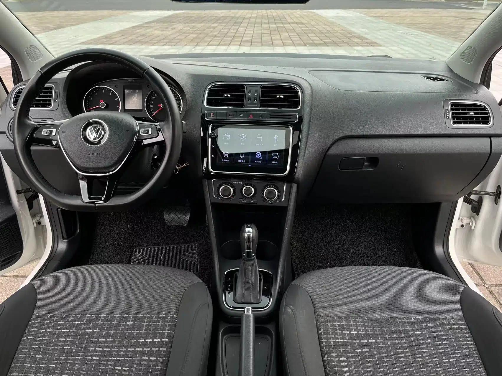 Volkswagen Polo 2018 1.5L Automatic Enjoyment Model — миниатюра 10