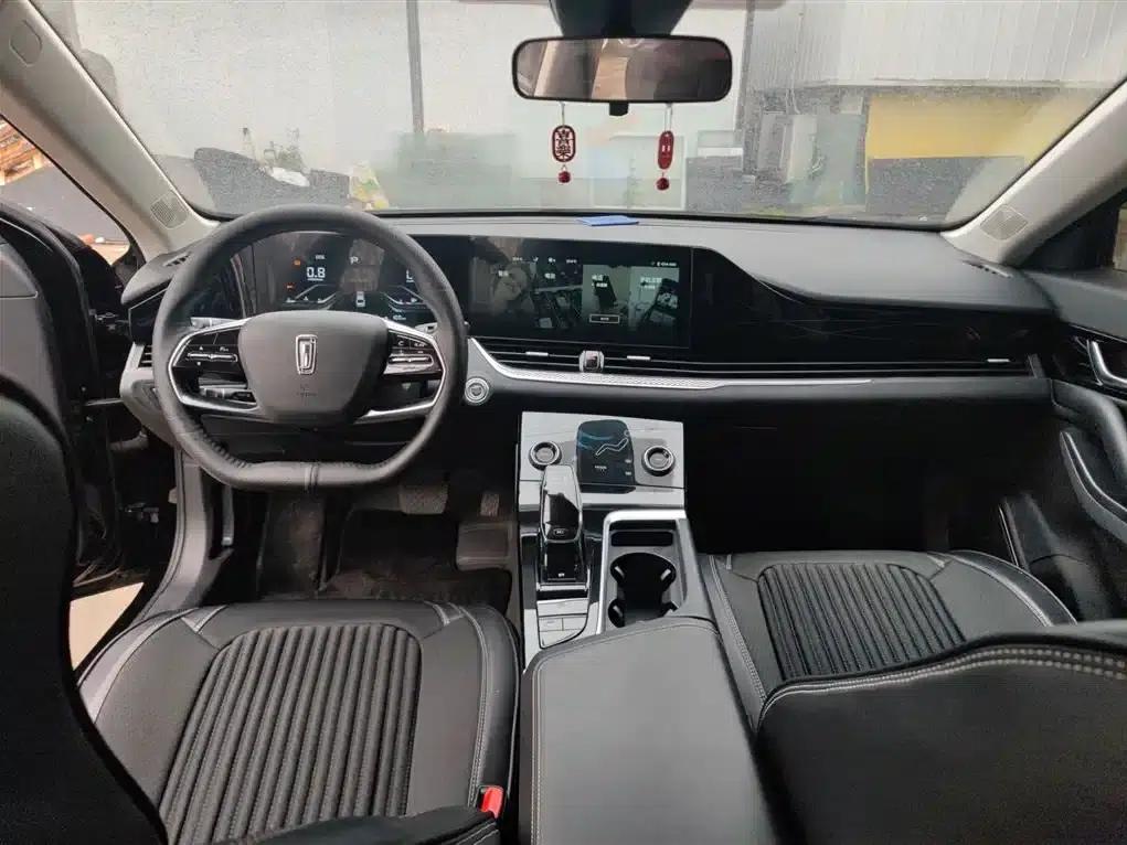 Bestune B70 2022 Model, Third Generation, 1.5T Automatic Enjoyment Edition — миниатюра 10