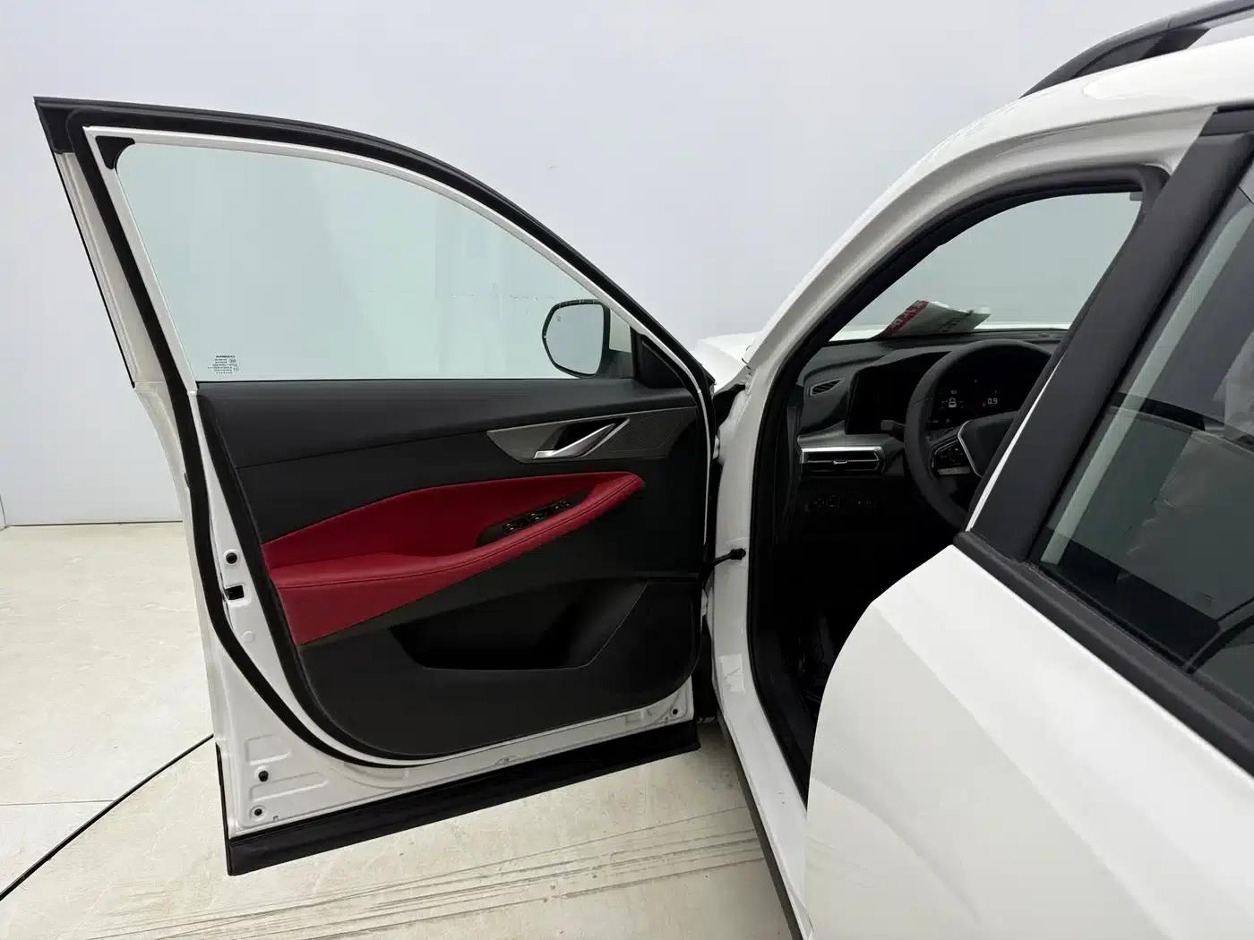 Changan CS35PLUS 2023 Enjoy Edition 1.4T DCT Luxury Model — миниатюра 21