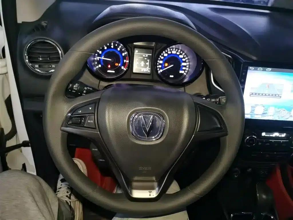 Changan CS15 2016 1.5L Automatic Fashion Edition — миниатюра 4