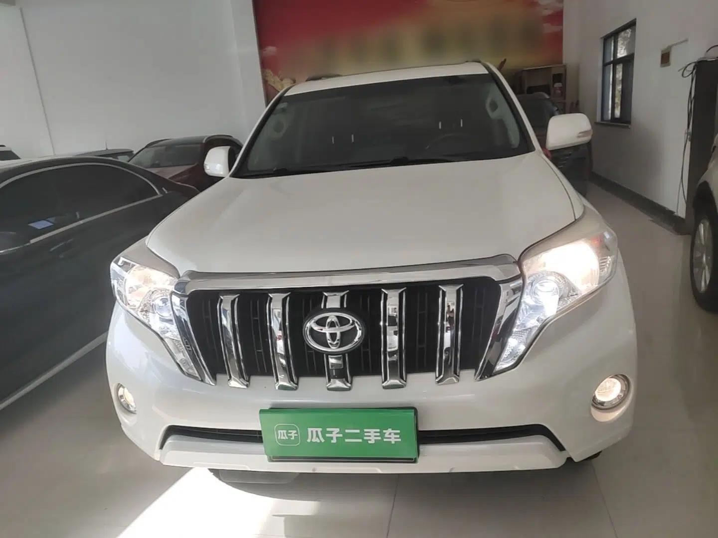 Toyota Prado 2016 2.7L Automatic Standard Edition — миниатюра 2