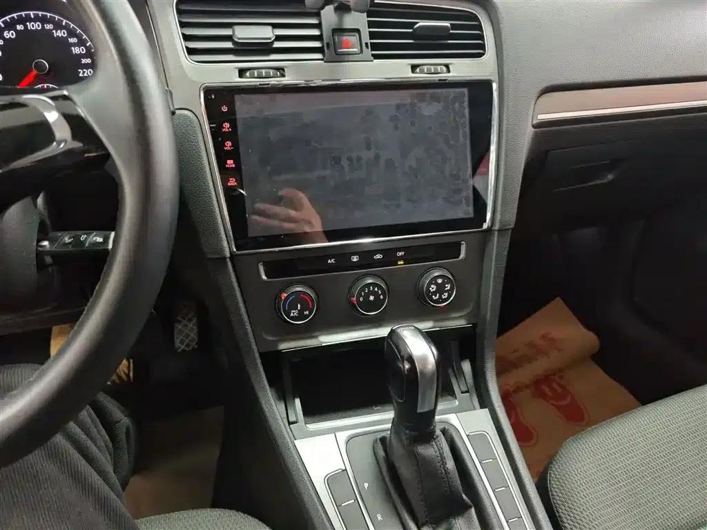 2016 Golf 230TSI Automatic Comfort — миниатюра 13