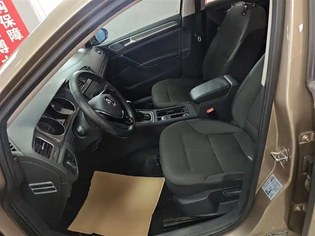 2016 Golf 230TSI Automatic Comfort — миниатюра 15