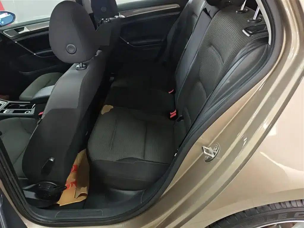 2016 Golf 230TSI Automatic Comfort — миниатюра 17