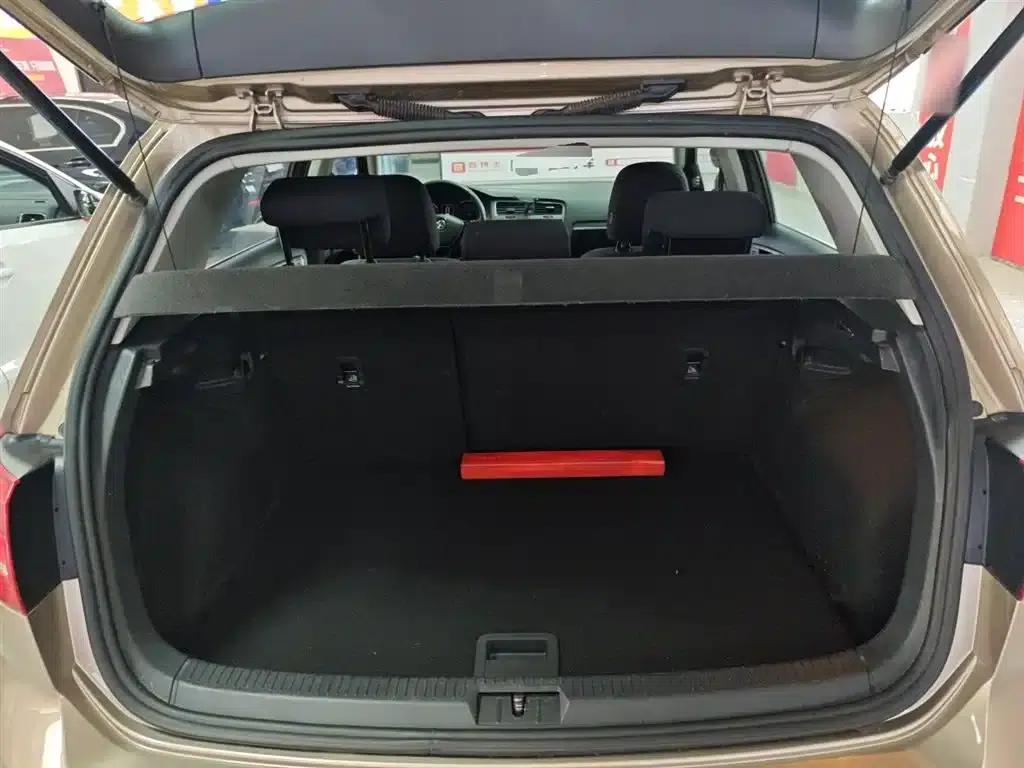 2016 Golf 230TSI Automatic Comfort — миниатюра 19