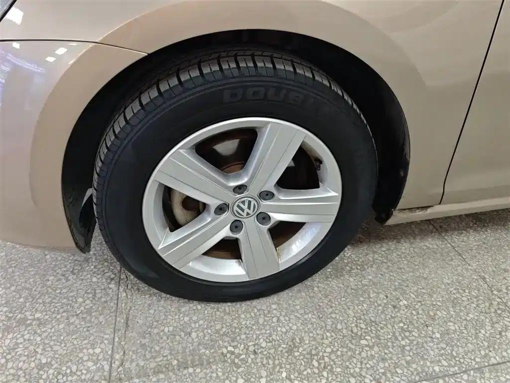 2016 Golf 230TSI Automatic Comfort — миниатюра 23
