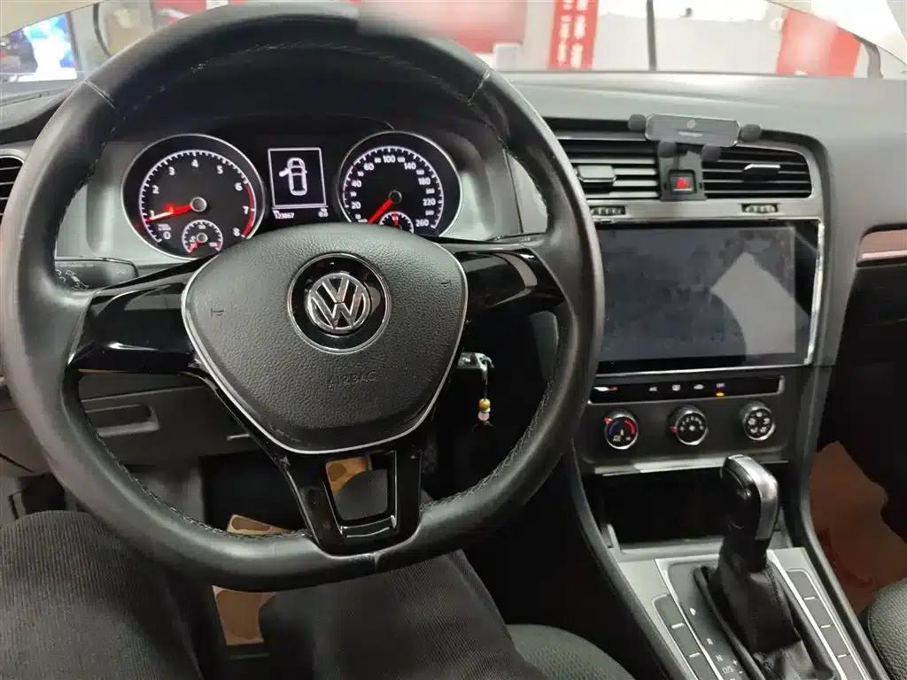 2016 Golf 230TSI Automatic Comfort — миниатюра 10