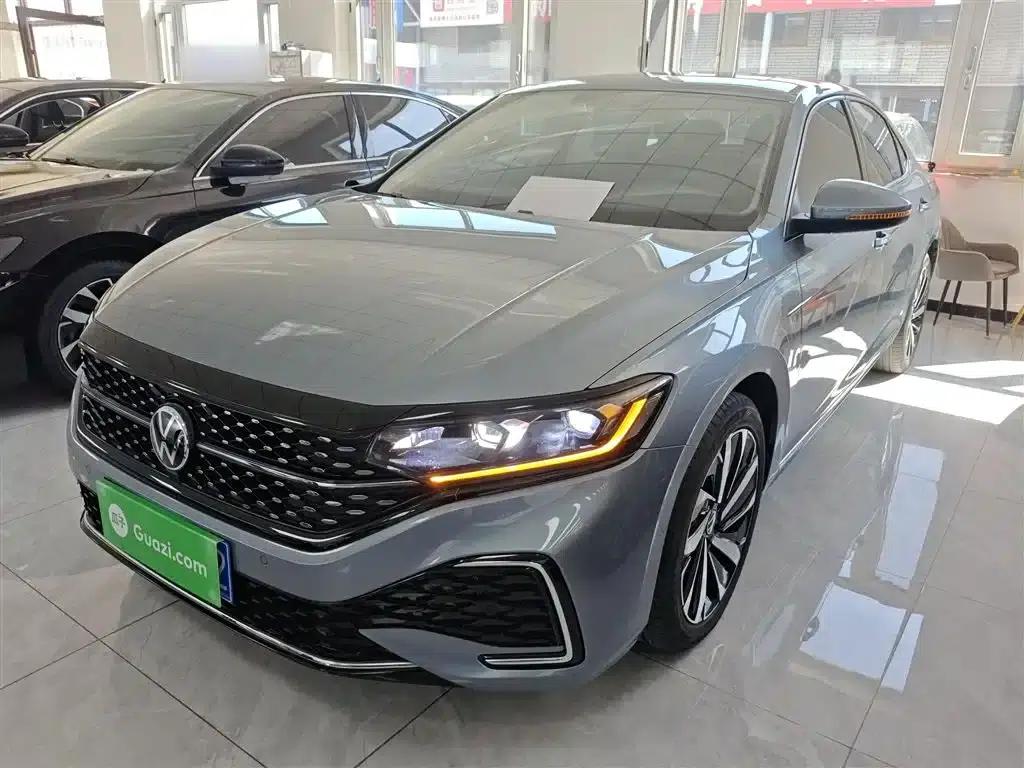 2022 Volkswagen Passat 330TSI Starry Sky Elite Edition — миниатюра 2