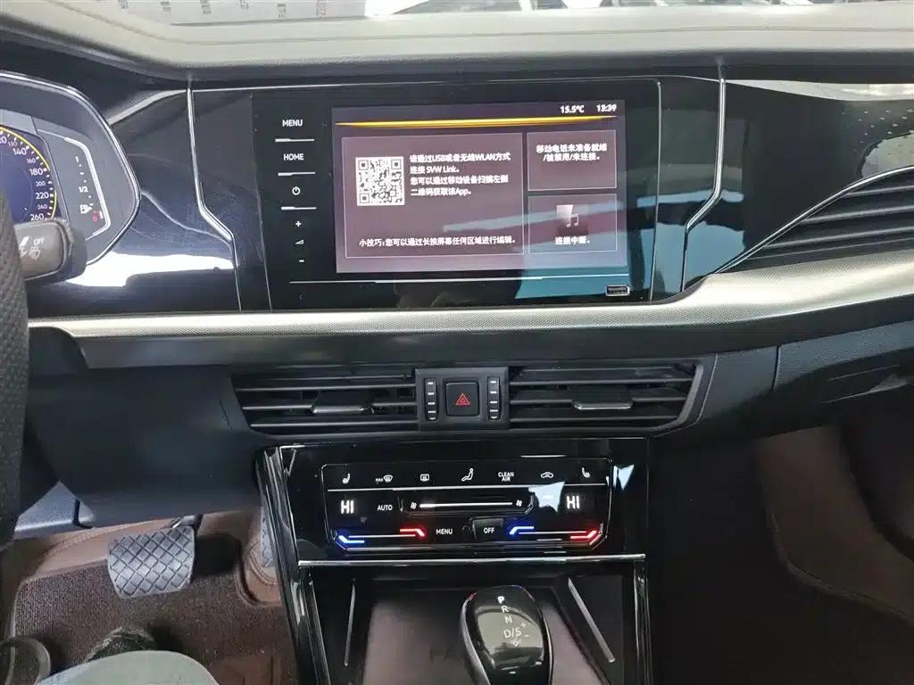 2022 Volkswagen Passat 330TSI Starry Sky Elite Edition — миниатюра 13