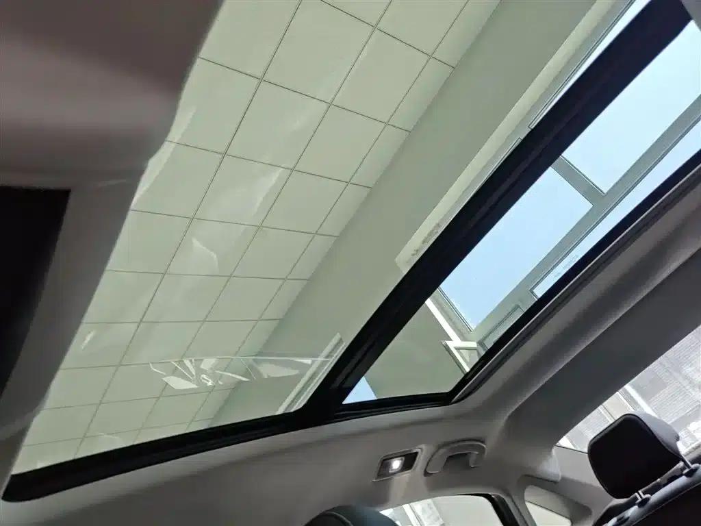 2022 Volkswagen Passat 330TSI Starry Sky Elite Edition — миниатюра 18