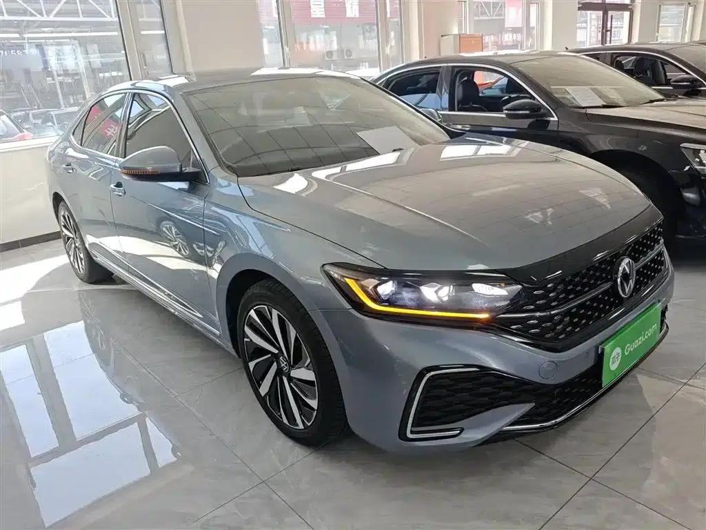 2022 Volkswagen Passat 330TSI Starry Sky Elite Edition — миниатюра 4