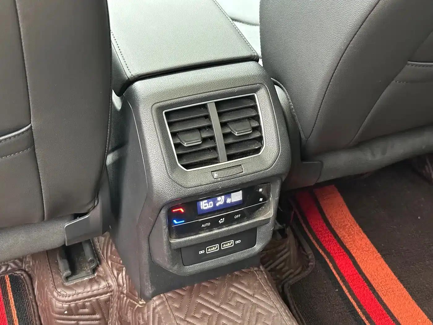 Tayron 2021 330TSI 2WD 3rd Anniversary Limited Edition — миниатюра 12