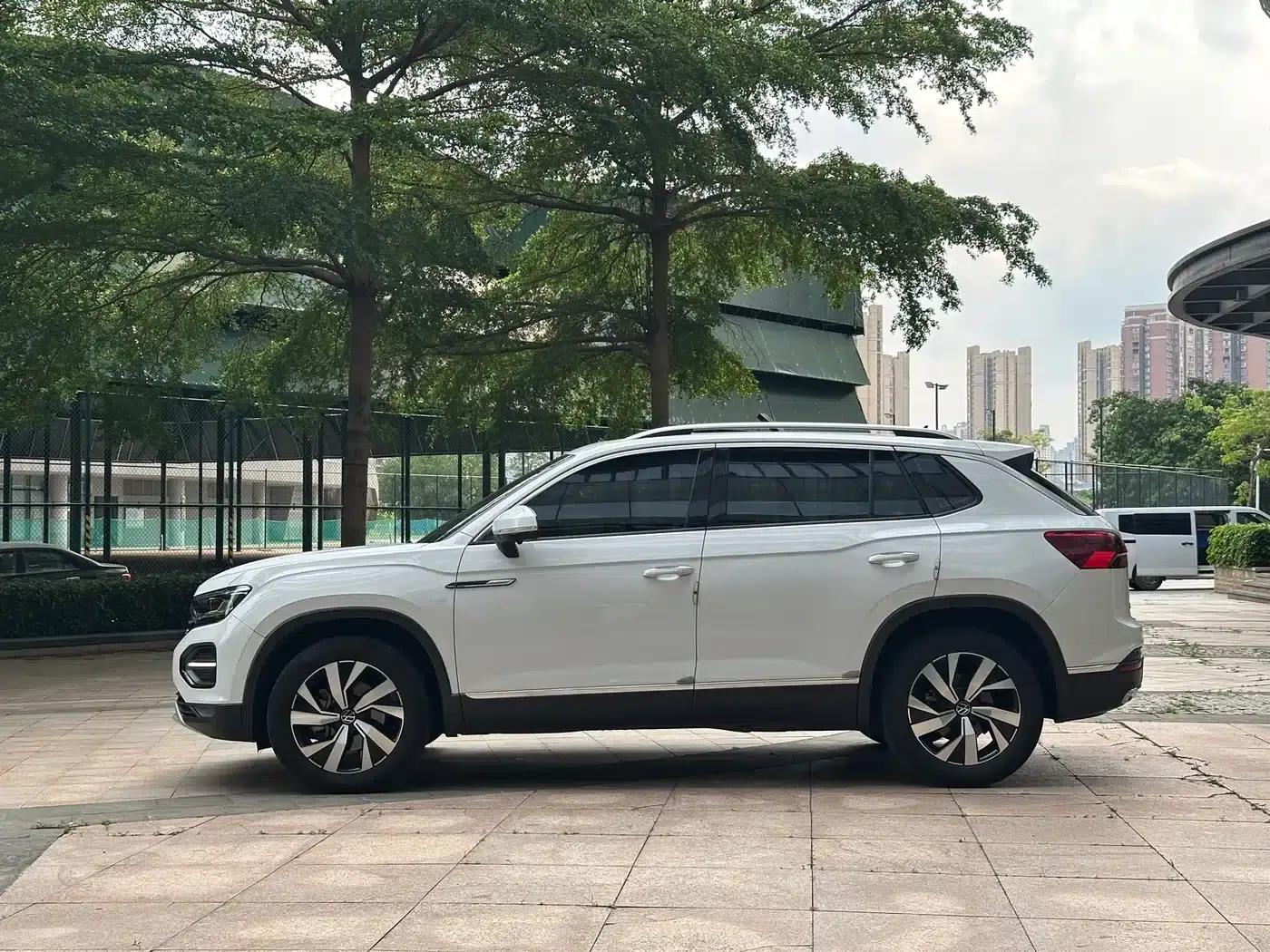 Tayron 2021 330TSI 2WD 3rd Anniversary Limited Edition — миниатюра 6