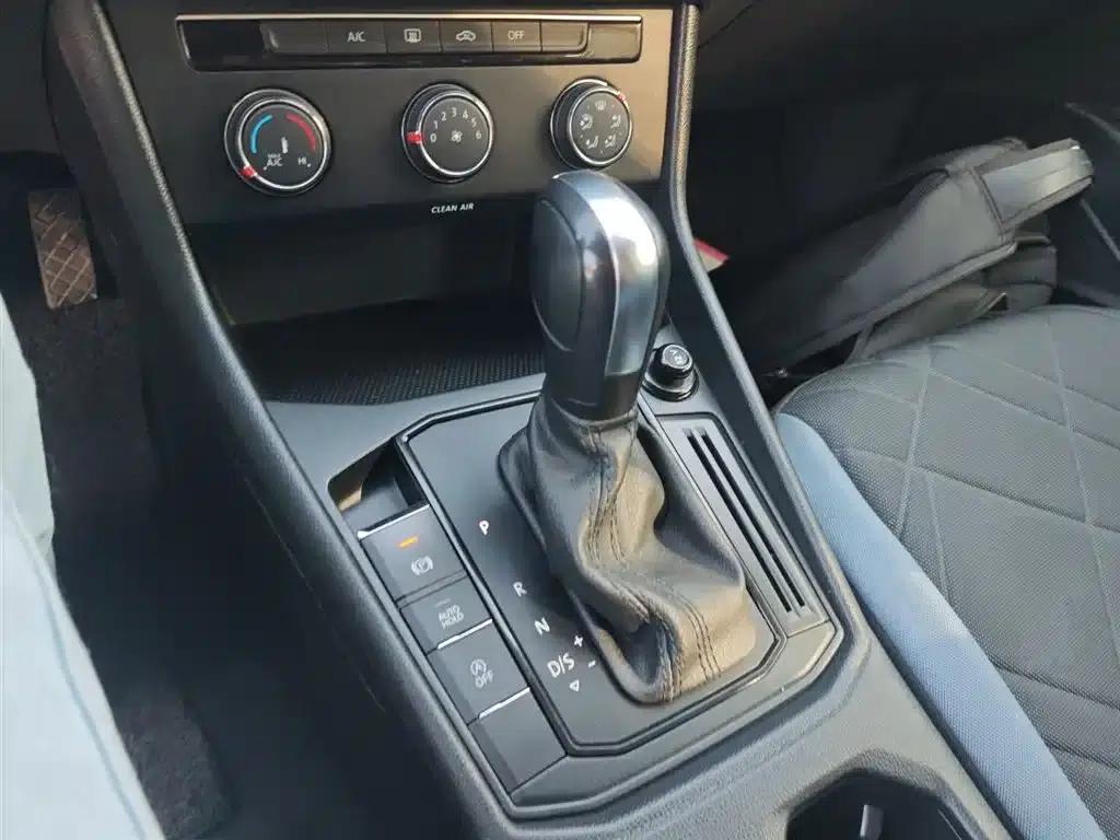 2023 Volkswagen Lavida 1.5L Automatic Comfort Edition — миниатюра 14