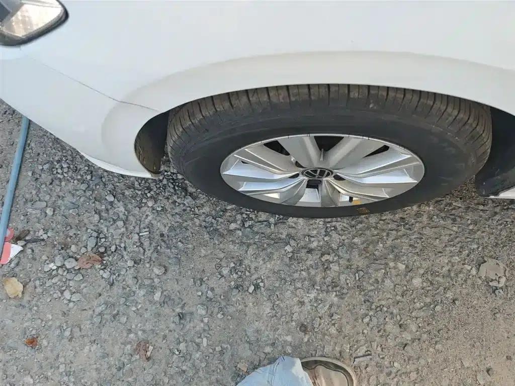 2023 Volkswagen Lavida 1.5L Automatic Comfort Edition — миниатюра 23