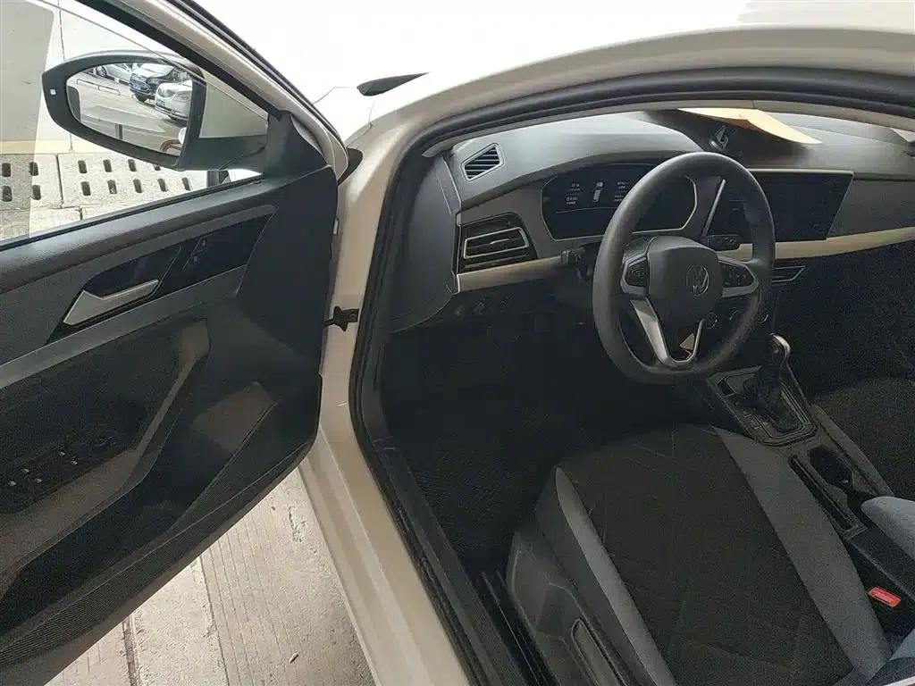 2023 Volkswagen Lavida Facelift 1.5L Automatic Comfort Edition — миниатюра 12