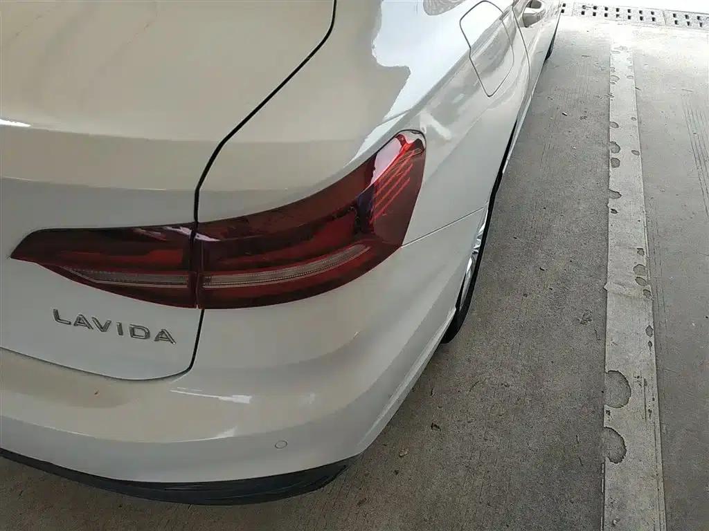 2023 Volkswagen Lavida Facelift 1.5L Automatic Comfort Edition — миниатюра 23