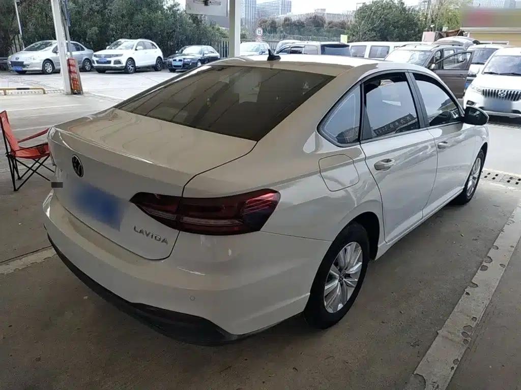 2023 Volkswagen Lavida Facelift 1.5L Automatic Comfort Edition — миниатюра 5