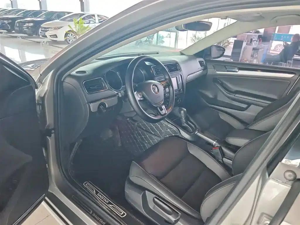 2018 Volkswagen Sagitar 1.6L Automatic Comfort Model — миниатюра 8