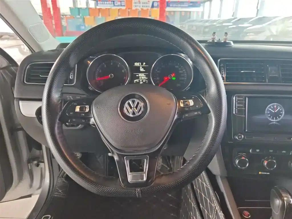 2018 Volkswagen Sagitar 1.6L Automatic Comfort Model — миниатюра 9