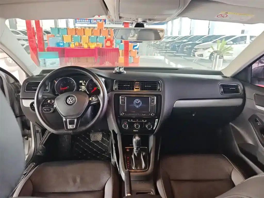 2018 Volkswagen Sagitar 1.6L Automatic Comfort Model — миниатюра 10