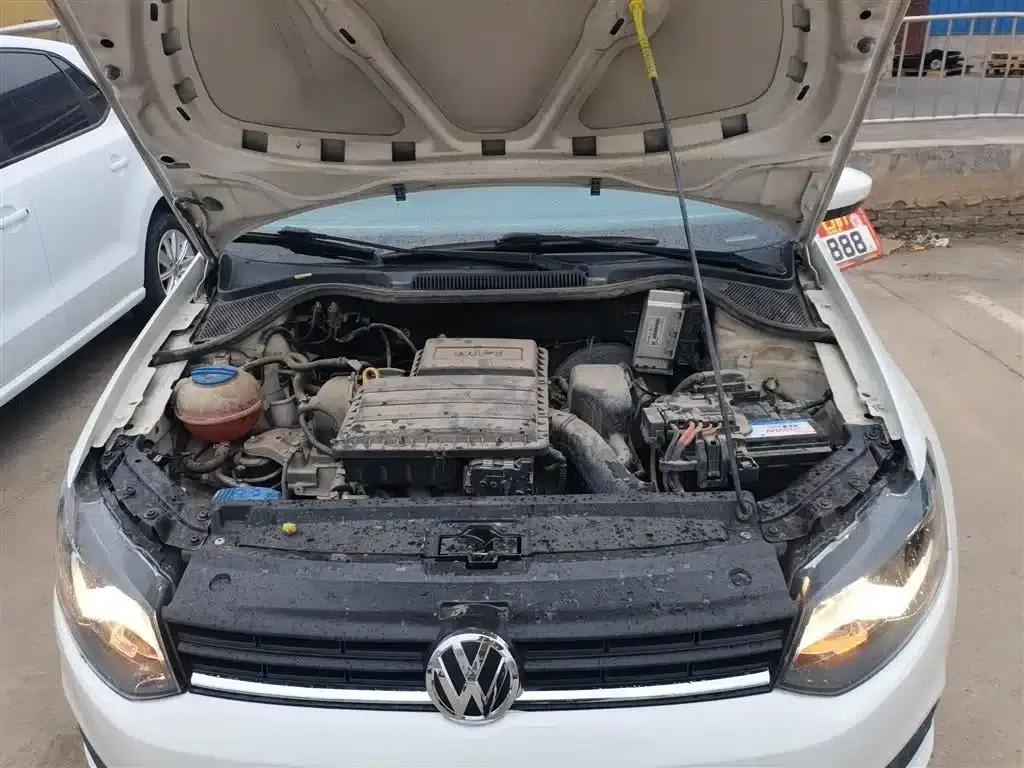2016 Polo 1.4L Automatic Fashion Edition — миниатюра 20