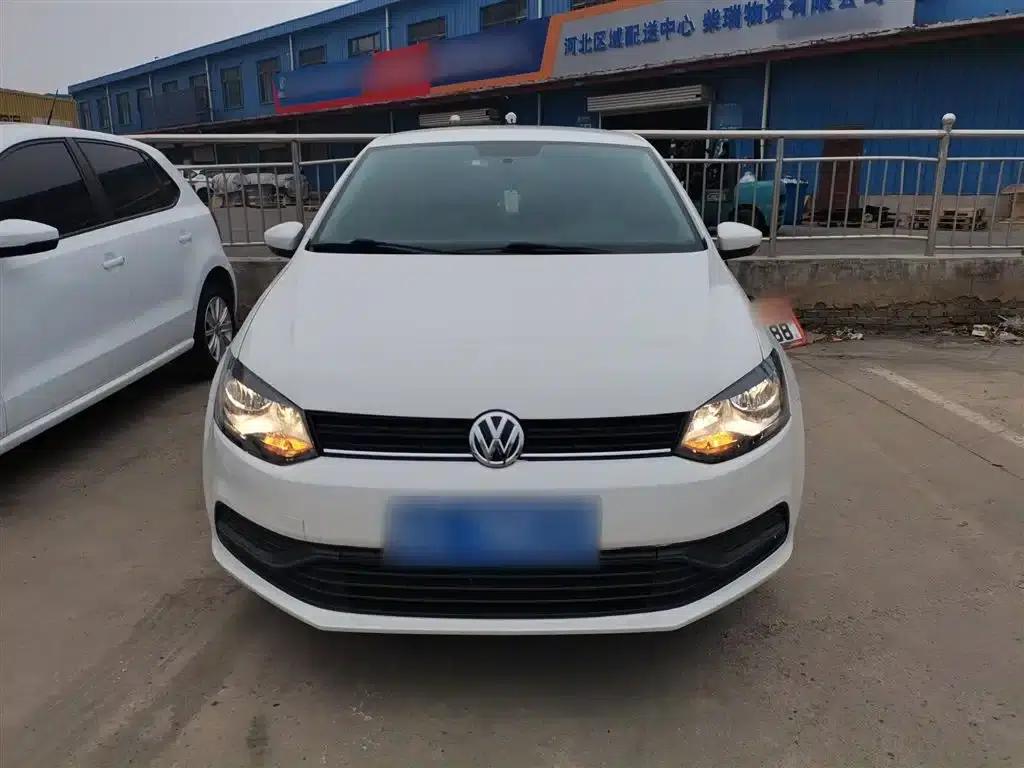 2016 Polo 1.4L Automatic Fashion Edition — миниатюра 3