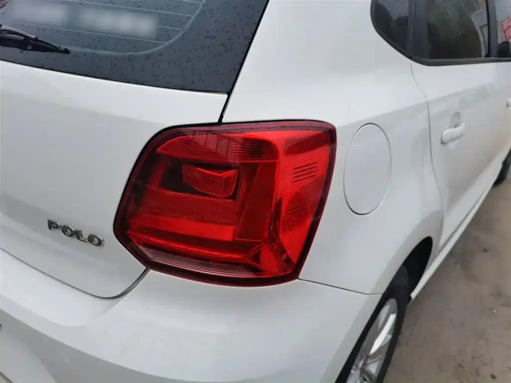 2016 Polo 1.4L Automatic Fashion Edition — миниатюра 8