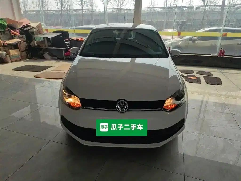2016 Polo 1.4L Automatic Fashion Edition — миниатюра 3