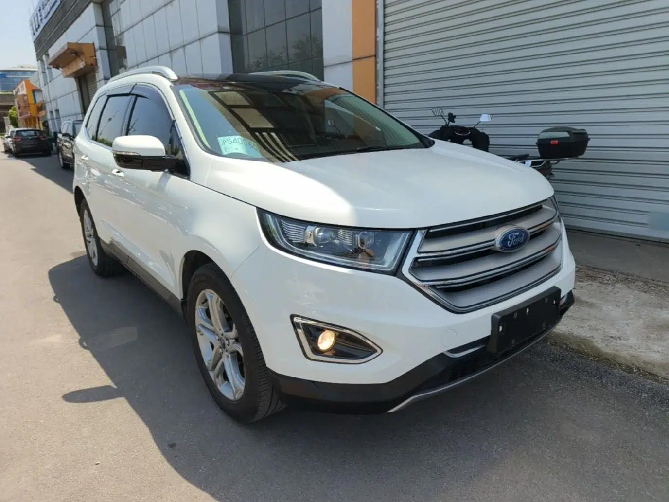Ford Edge 2018 EcoBoost 245 Two-Wheel-Drive Titanium 7-Seater China V Standard — миниатюра 3