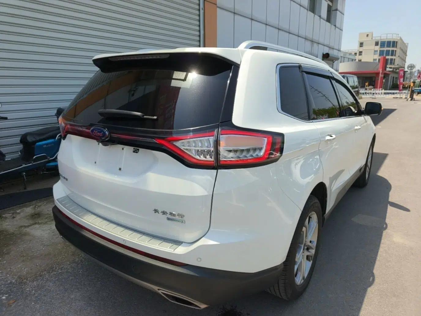 Ford Edge 2018 EcoBoost 245 Two-Wheel-Drive Titanium 7-Seater China V Standard — миниатюра 6