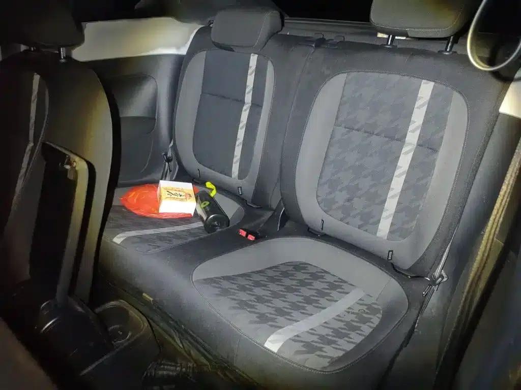 2018 Volkswagen Beetle 180TSI Comfortline — миниатюра 15