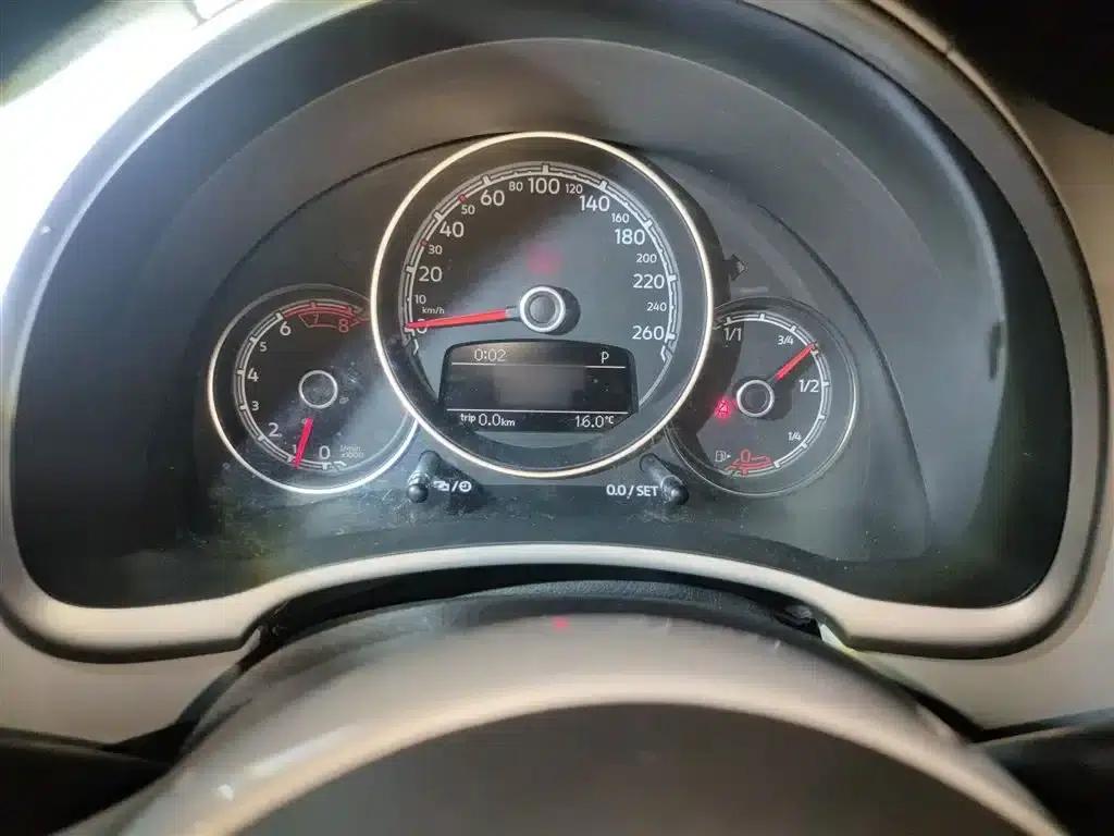 2018 Volkswagen Beetle 180TSI Comfortline — миниатюра 4