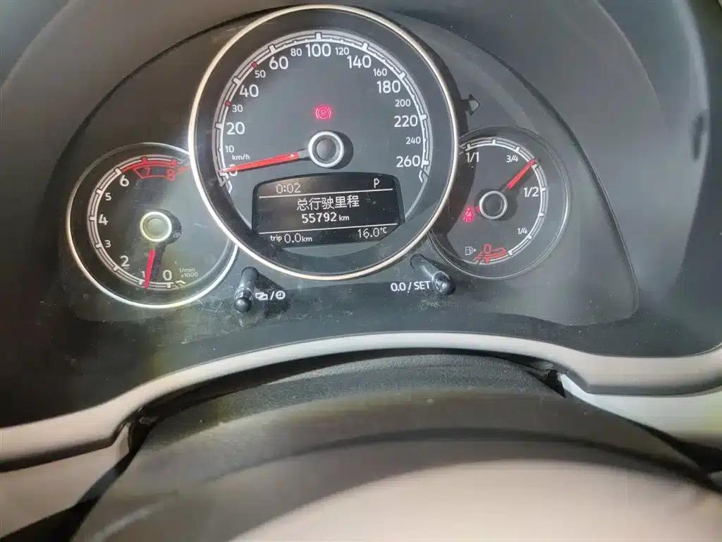 2018 Volkswagen Beetle 180TSI Comfortline — миниатюра 5
