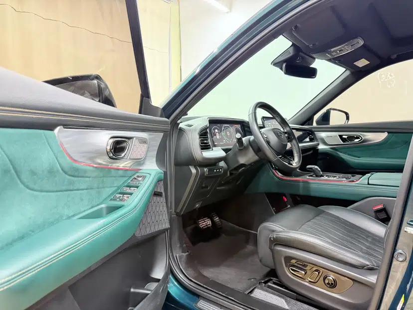GAC Trumpchi GS8 2022 Dual-Engine Series 2.0TM Two-Wheel Drive Prestige Edition (7 Seats) — миниатюра 18