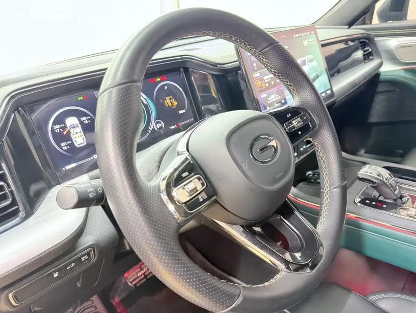 GAC Trumpchi GS8 2022 Dual-Engine Series 2.0TM Two-Wheel Drive Prestige Edition (7 Seats) — миниатюра 10