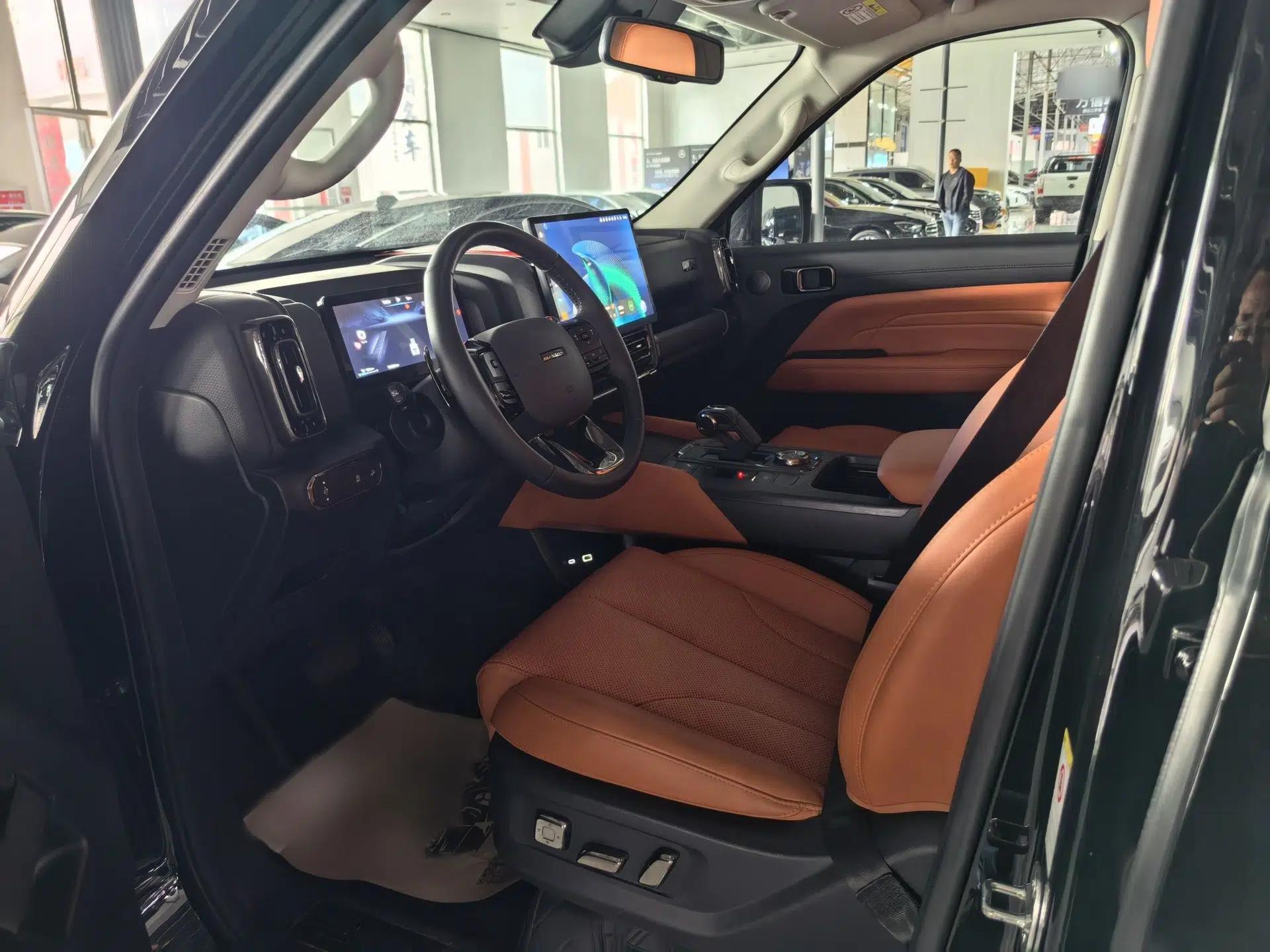 Haval H9 2024 2.4T Diesel 4x4 Extreme Edition — миниатюра 17