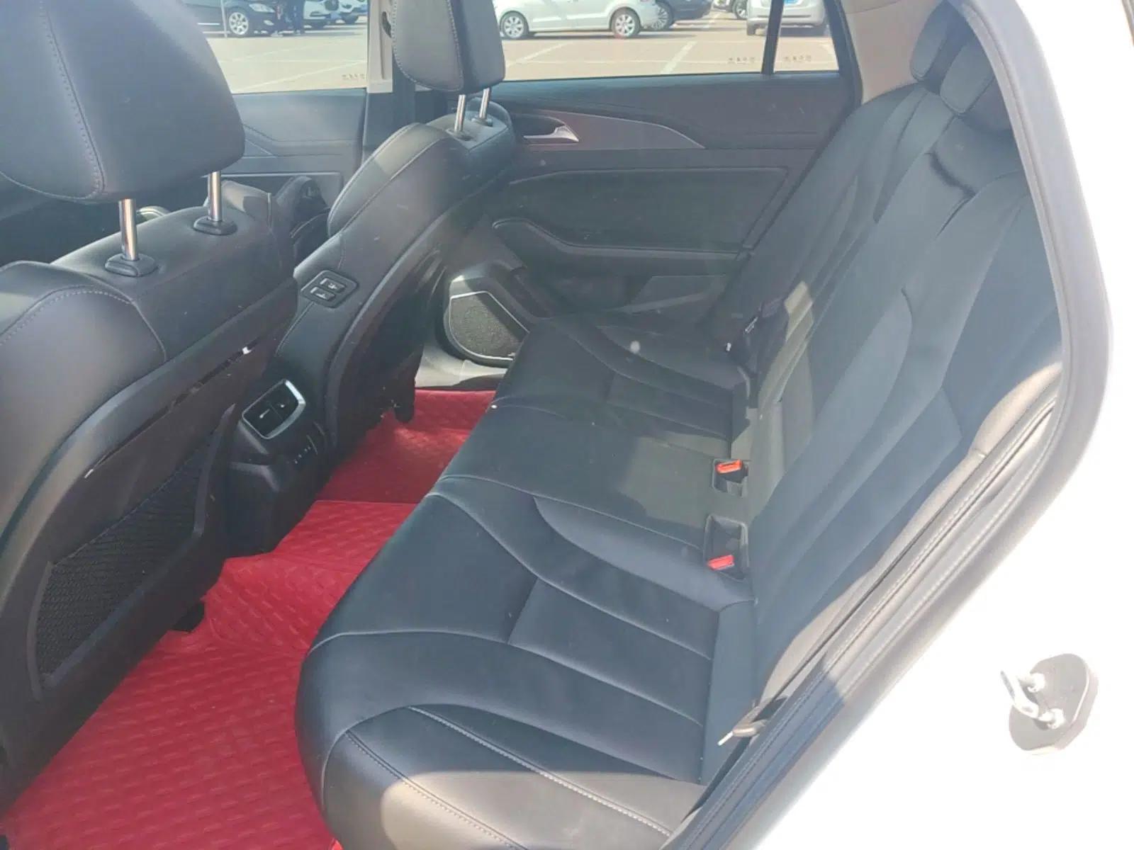 Hongqi H5 2022 Classic Model Facelift 1.8T Automatic Smart Connect Flagship Edition — миниатюра 19