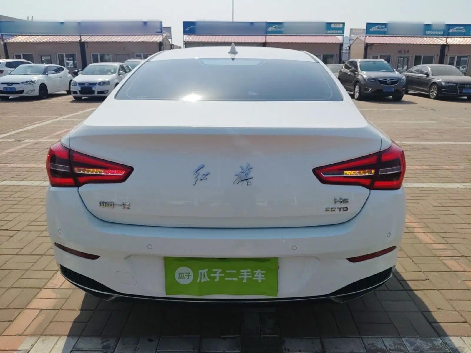Hongqi H5 2022 Classic Model Facelift 1.8T Automatic Smart Connect Flagship Edition — миниатюра 3
