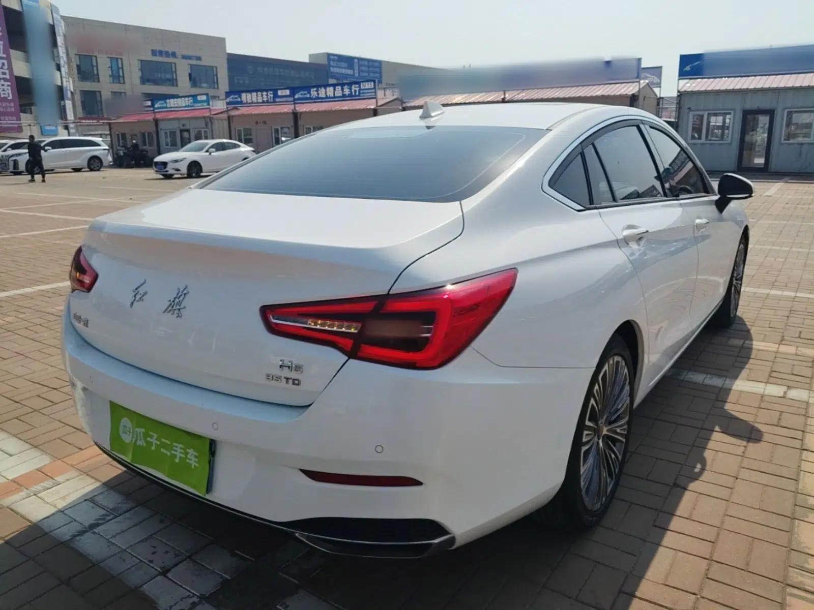 Hongqi H5 2022 Classic Model Facelift 1.8T Automatic Smart Connect Flagship Edition — миниатюра 4