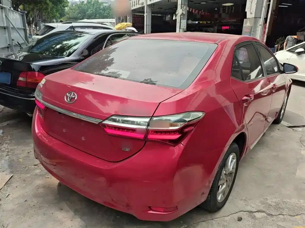 2017 Corolla Facelift 1.2T S-CVT GL-i — миниатюра 5