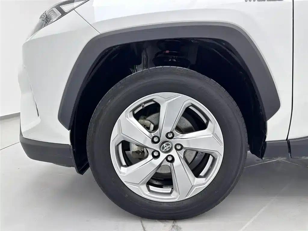 RAV4 2022 Hybrid 2.5L E-CVT 2WD Elite Edition — миниатюра 30