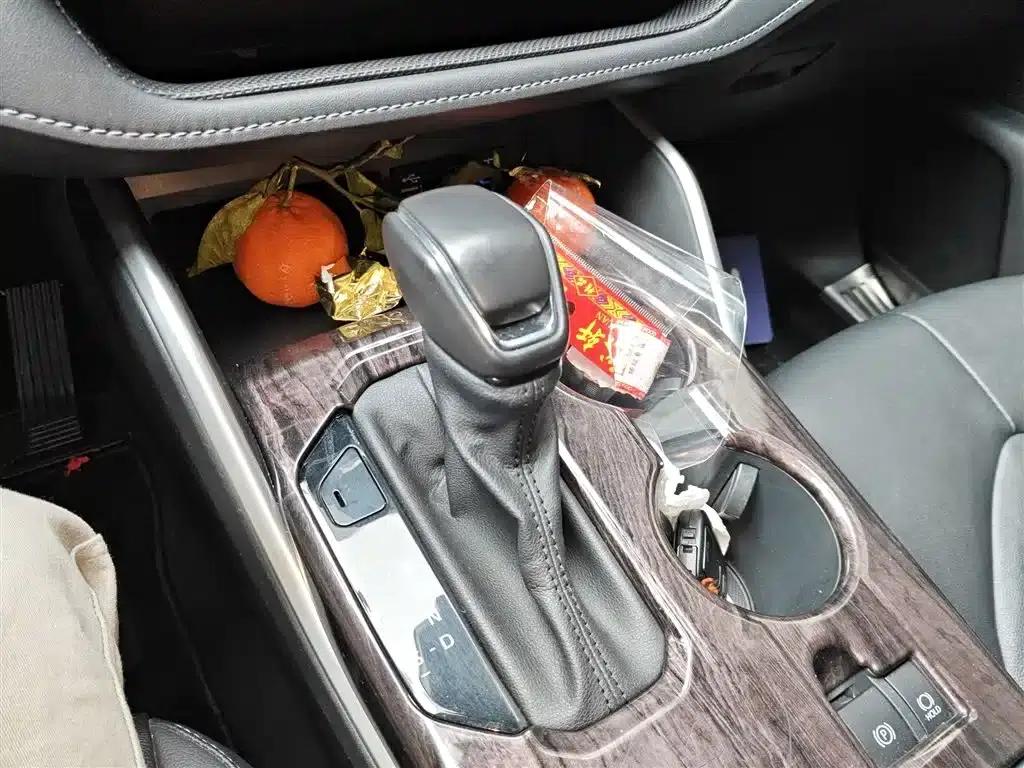 2022 Toyota Highlander Hybrid 2.5L AWD Premium 7-Seater — миниатюра 13
