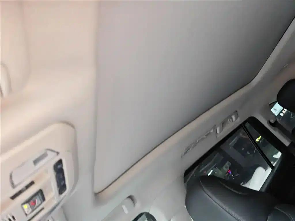 2022 Toyota Highlander Hybrid 2.5L AWD Premium 7-Seater — миниатюра 21