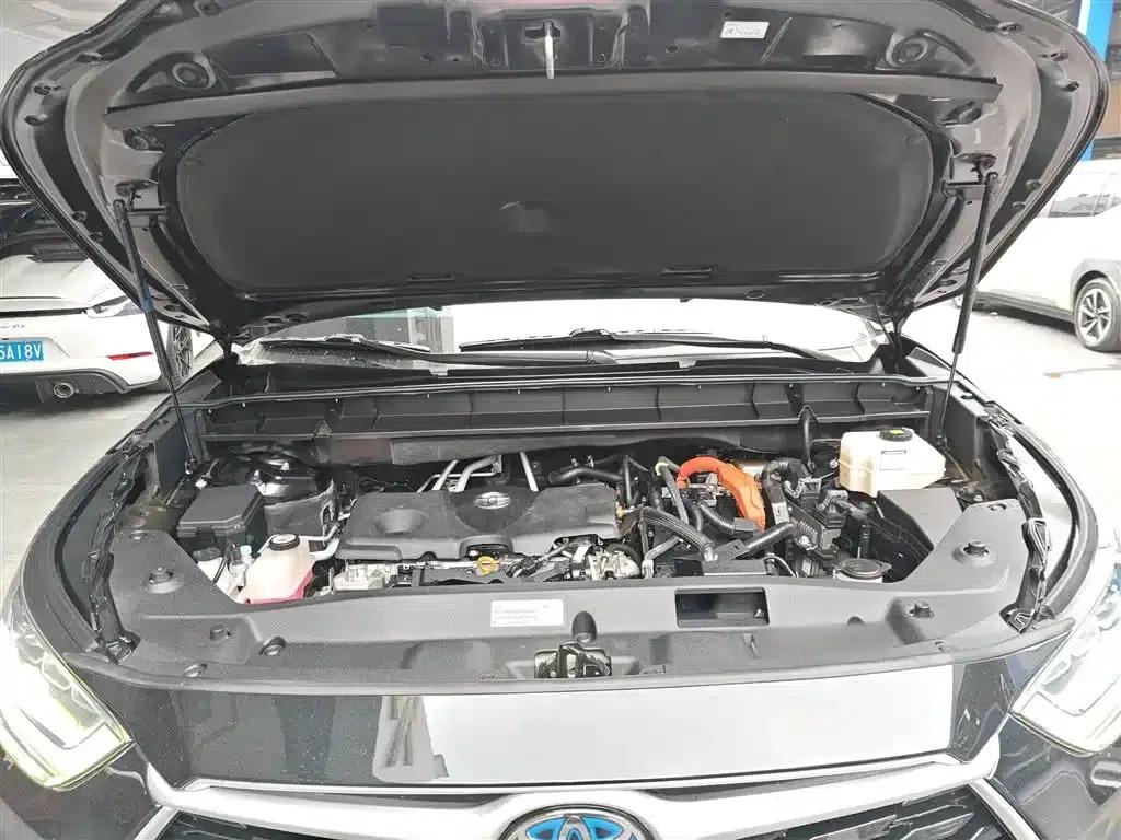 2022 Toyota Highlander Hybrid 2.5L AWD Premium 7-Seater — миниатюра 23