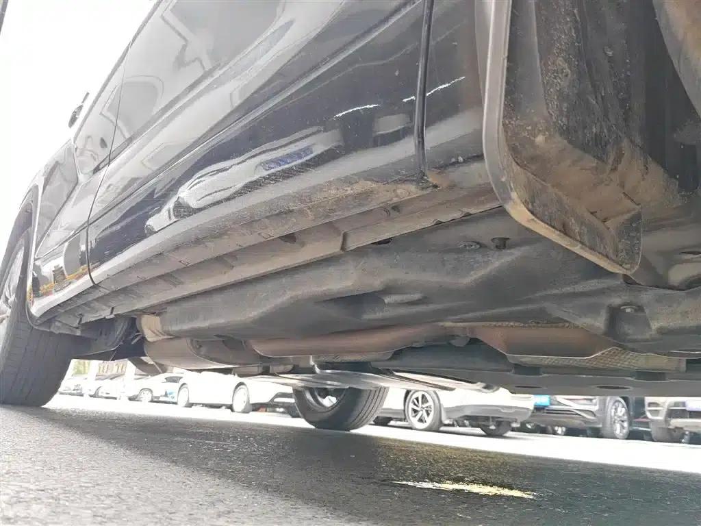 2022 Toyota Highlander Hybrid 2.5L AWD Premium 7-Seater — миниатюра 5