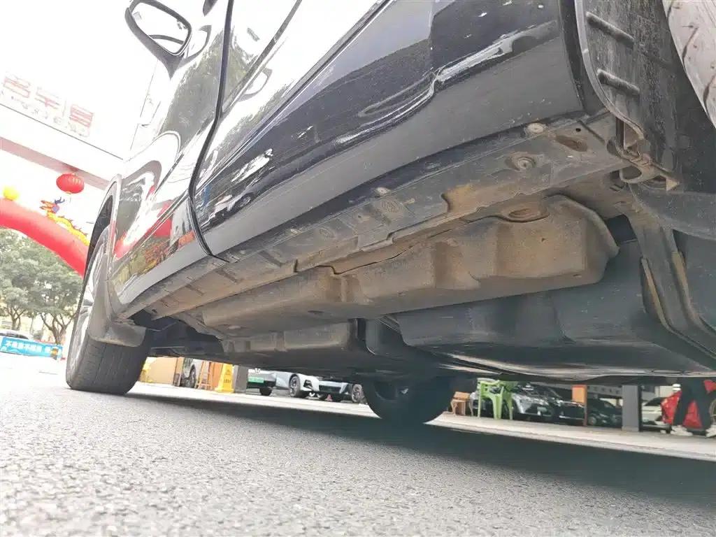 2022 Toyota Highlander Hybrid 2.5L AWD Premium 7-Seater — миниатюра 6